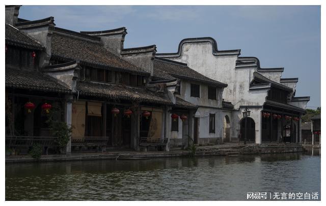 30多岁了还没有爬到管理层，以后在职场应该怎么规划？游戏画面